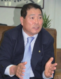 김중완 이미지